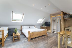 Stable Lodge Boutique B&B