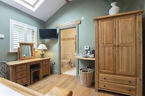 Stable Lodge Boutique B&B