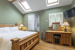 Stable Lodge Boutique B&B