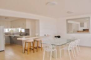 Vista Pacífico Condos