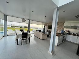 Vista Pacífico Condos