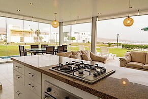 Vista Pacífico Condos