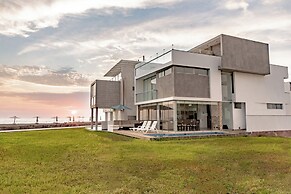 Vista Pacífico Condos