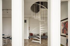 Old Jaffa Artistic Retreat by Sea N Rent