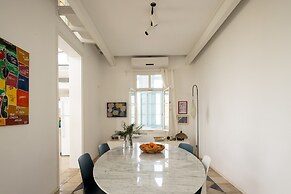 Old Jaffa Artistic Retreat by Sea N Rent