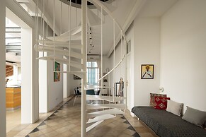 Old Jaffa Artistic Retreat by Sea N Rent