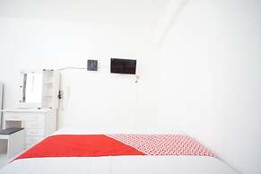 OYO 93682 Blessing's Kediri Homestay Syariah