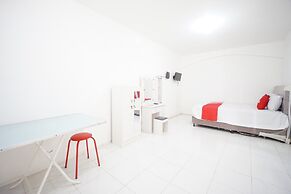 OYO 93682 Blessing's Kediri Homestay Syariah