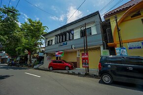 OYO 93682 Blessing's Kediri Homestay Syariah