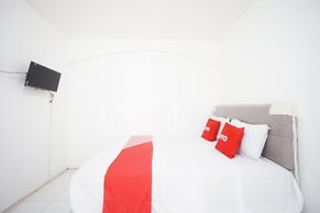 OYO 93682 Blessing's Kediri Homestay Syariah