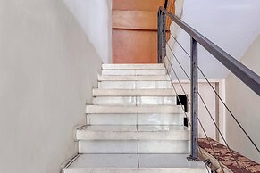 OYO 93683 Kost Naura