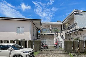 OYO 93683 Kost Naura