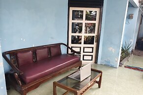 OYO Life 93680 Kost Losawi Syariah