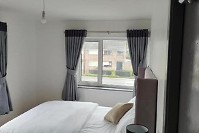 OYO The Silver City Hotel