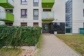 Floral Apartment Nyska by Renters