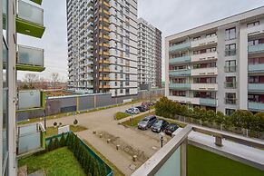 Floral Apartment Nyska by Renters