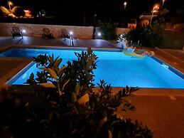 Luxury Apartment Ani