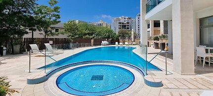 Condo & Pool in New North by FeelHome