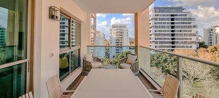 Condo & Pool in New North by FeelHome