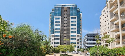 Condo & Pool in New North by FeelHome