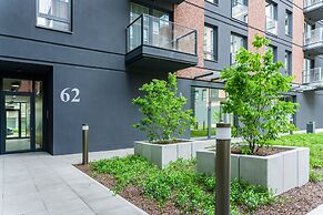 Dark Grey and Pink Apartment by Renters