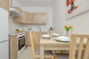 Wolska Apartment Warsaw by Renters