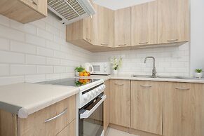 Wolska Apartment Warsaw by Renters