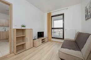 Wolska Apartment Warsaw by Renters