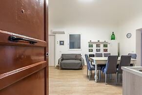 Mika Apartment Alla Stazione by Wonderful Italy