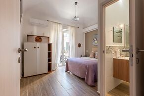 Mika Apartment Alla Stazione by Wonderful Italy