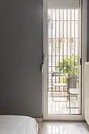 Chloe by halu. Apartments