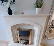 Beautiful 3 Bedroom Apartment in Bournemouth