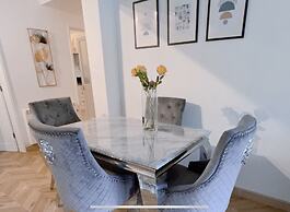 Beautiful 3 Bedroom Apartment in Bournemouth