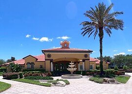 Spacious And Relaxing Home With South Facing Pool 6 Bedroom Home by Re