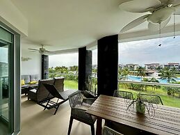 Ov324n 2 Bedroom Condo by RedAwning