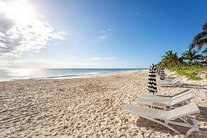 Ov324n 2 Bedroom Condo by RedAwning