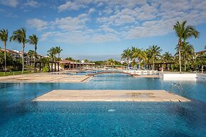 Ov324n 2 Bedroom Condo by RedAwning