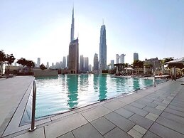 Regal 3BR Maid w Burj Khalifa View Balcony