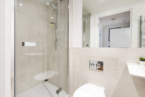 Fitzrovia 1BR with Balcony by Soho