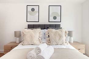 Fitzrovia 1BR with Balcony by Soho