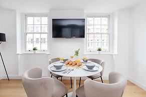 Fitzrovia 1BR with Balcony by Soho