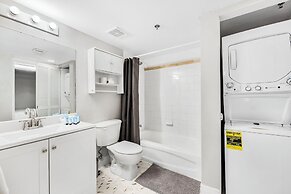 Chic Condo in Brickell Pool & Gym