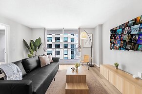 Chic Condo in Brickell Pool & Gym