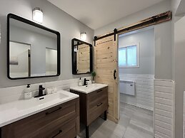 Le Grand Chalet by RVMT