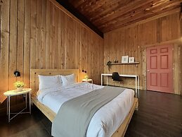 Le Grand Chalet by RVMT