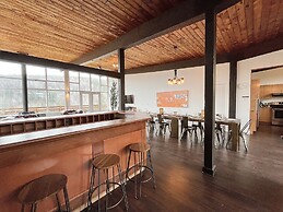 Le Grand Chalet by RVMT
