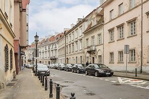 Atmospheric Mariensztat by Renters