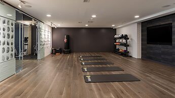 Global Luxury Suites at Reston