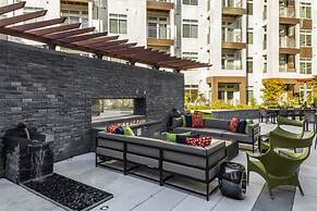 Global Luxury Suites at Reston