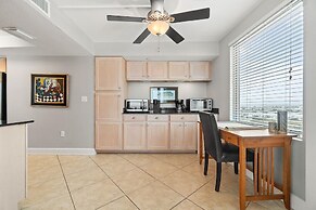 Perdido Towers East 801